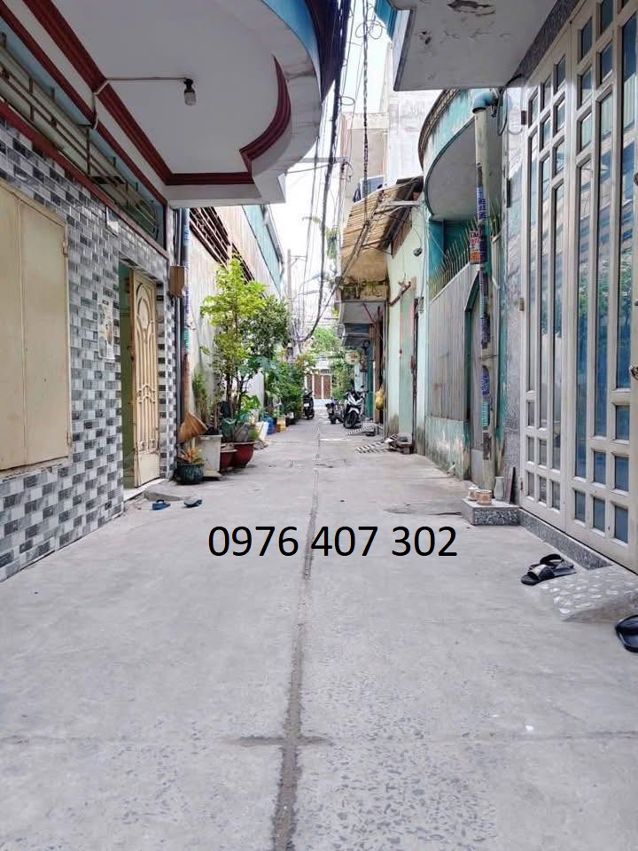 TÂN HOÀ ĐÔNG 4mx9m 3 Tầng Ban công0